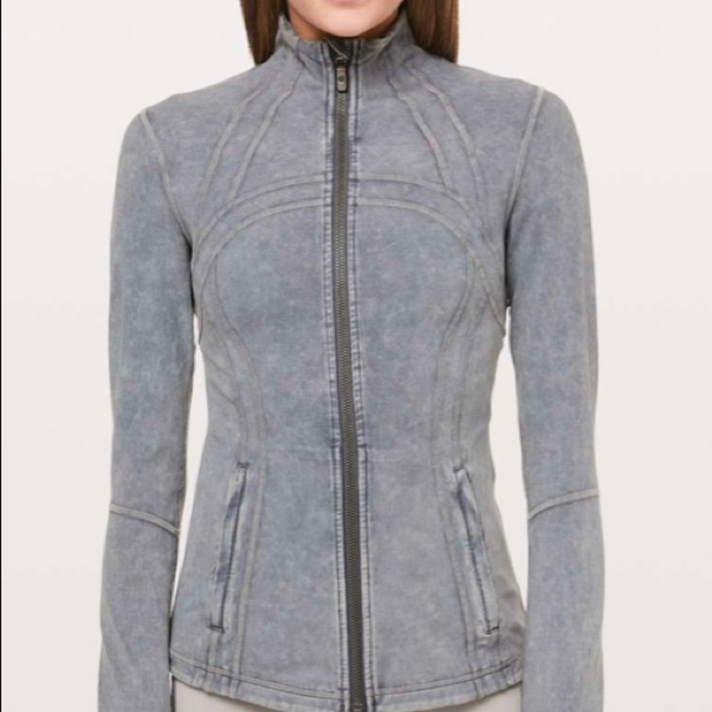 Lululemon Define Jacket. In good condition. Size 6.